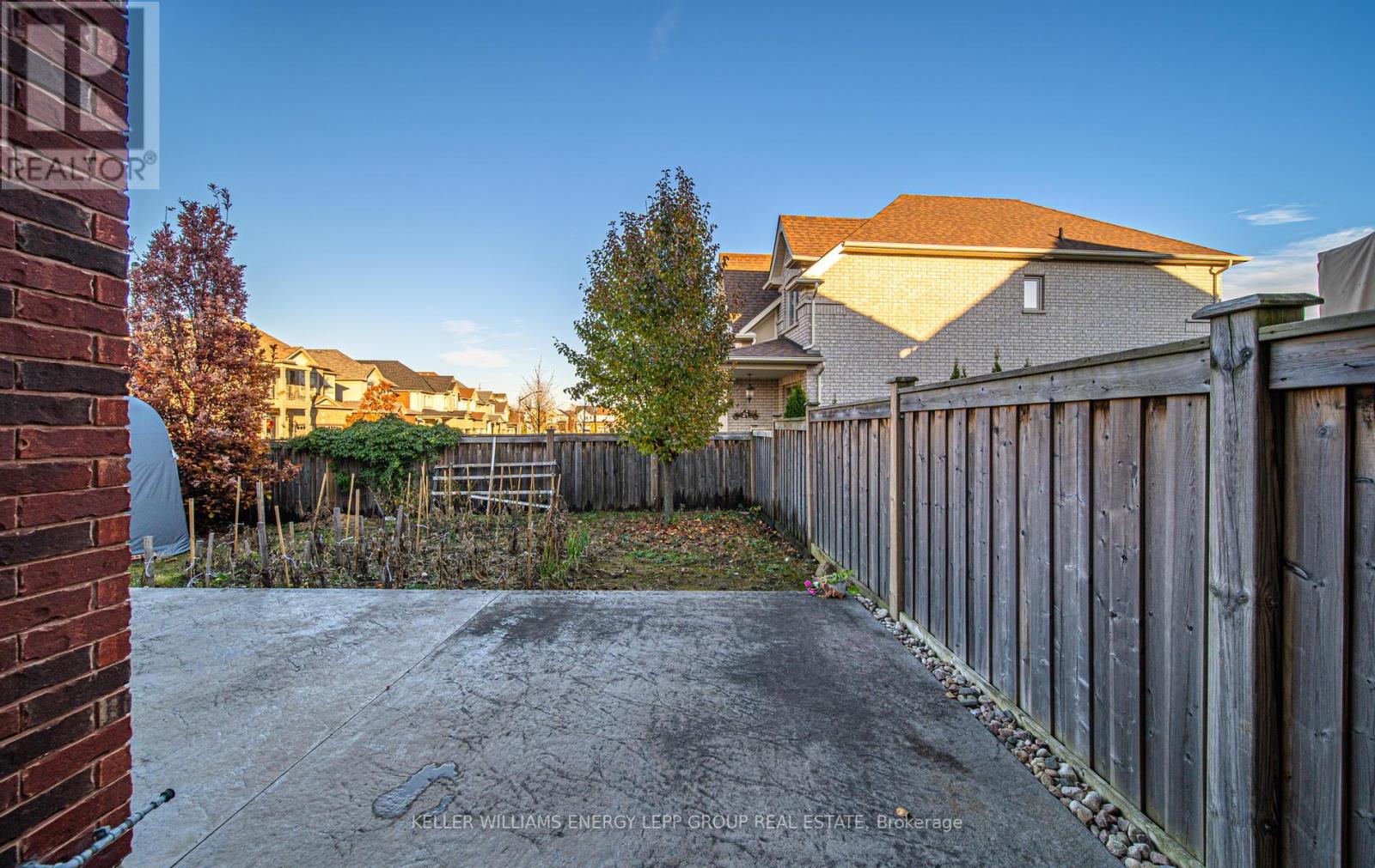 3 DEBOSKY CRT