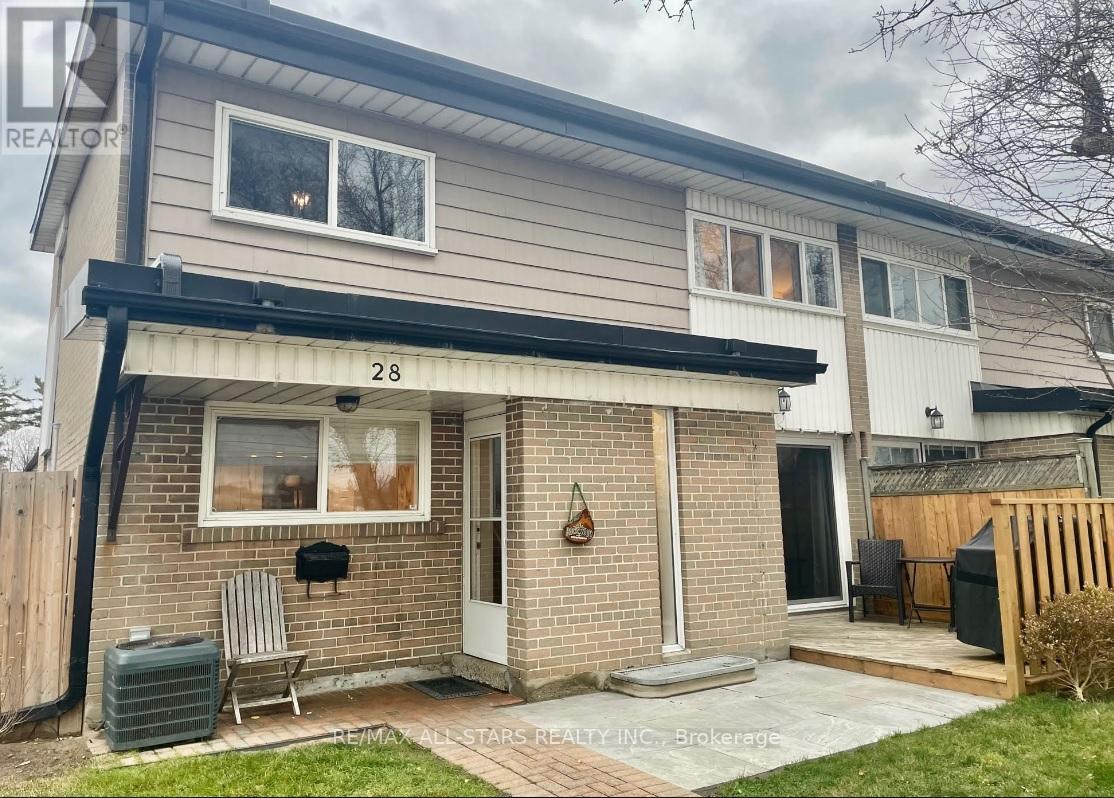#28 -925 BAYLY ST, #28