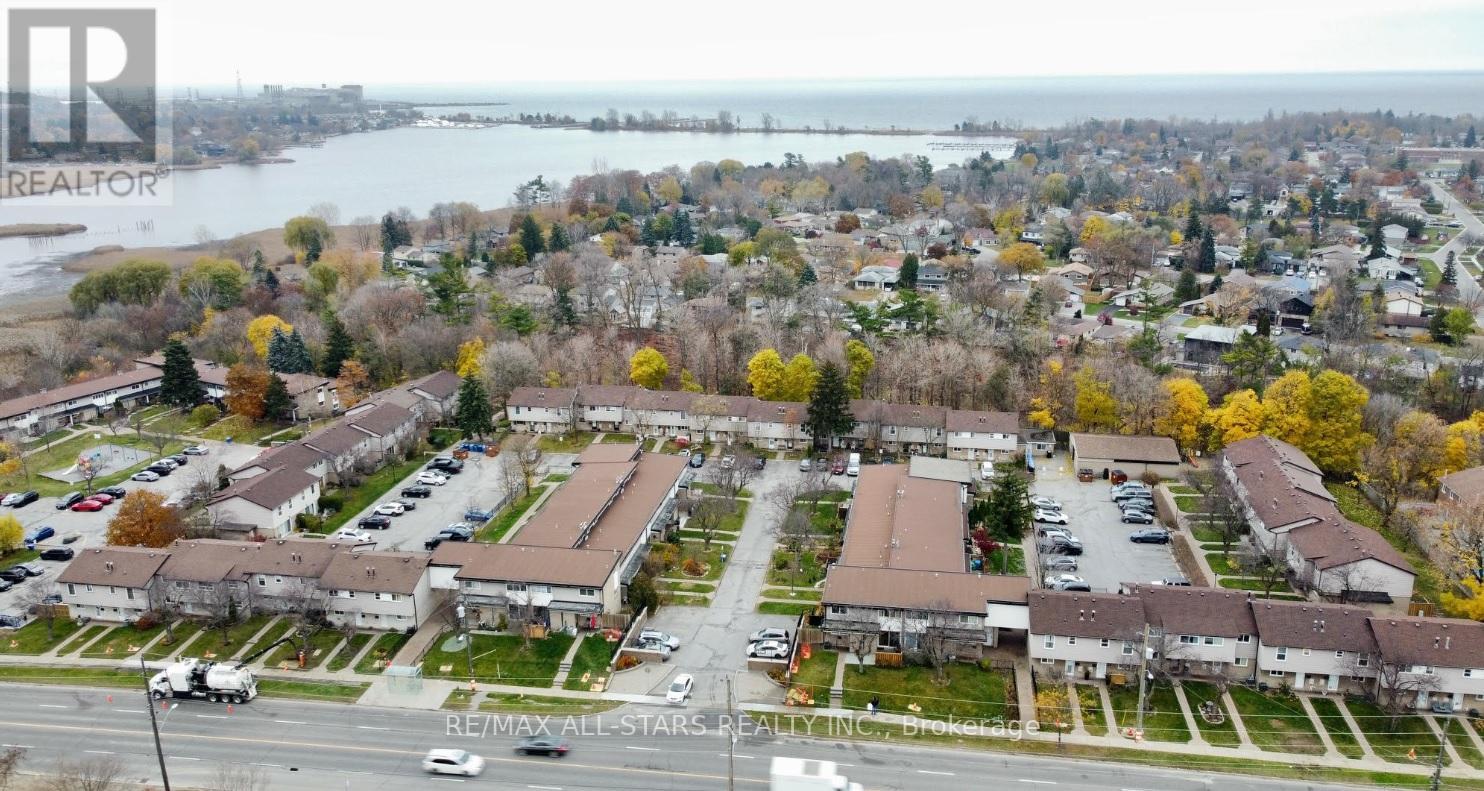 #28 -925 BAYLY ST, #28