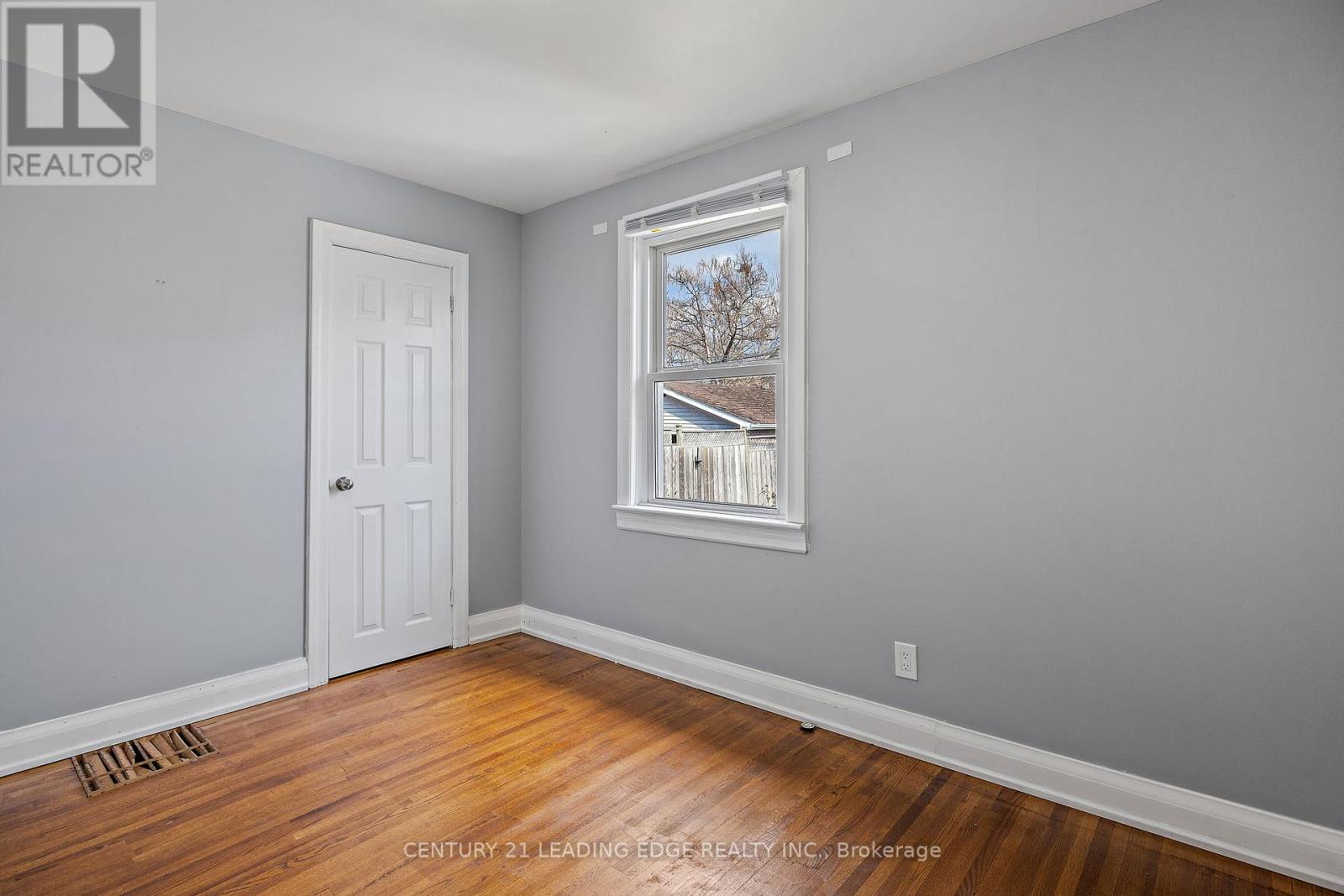 159 CADILLAC AVE S