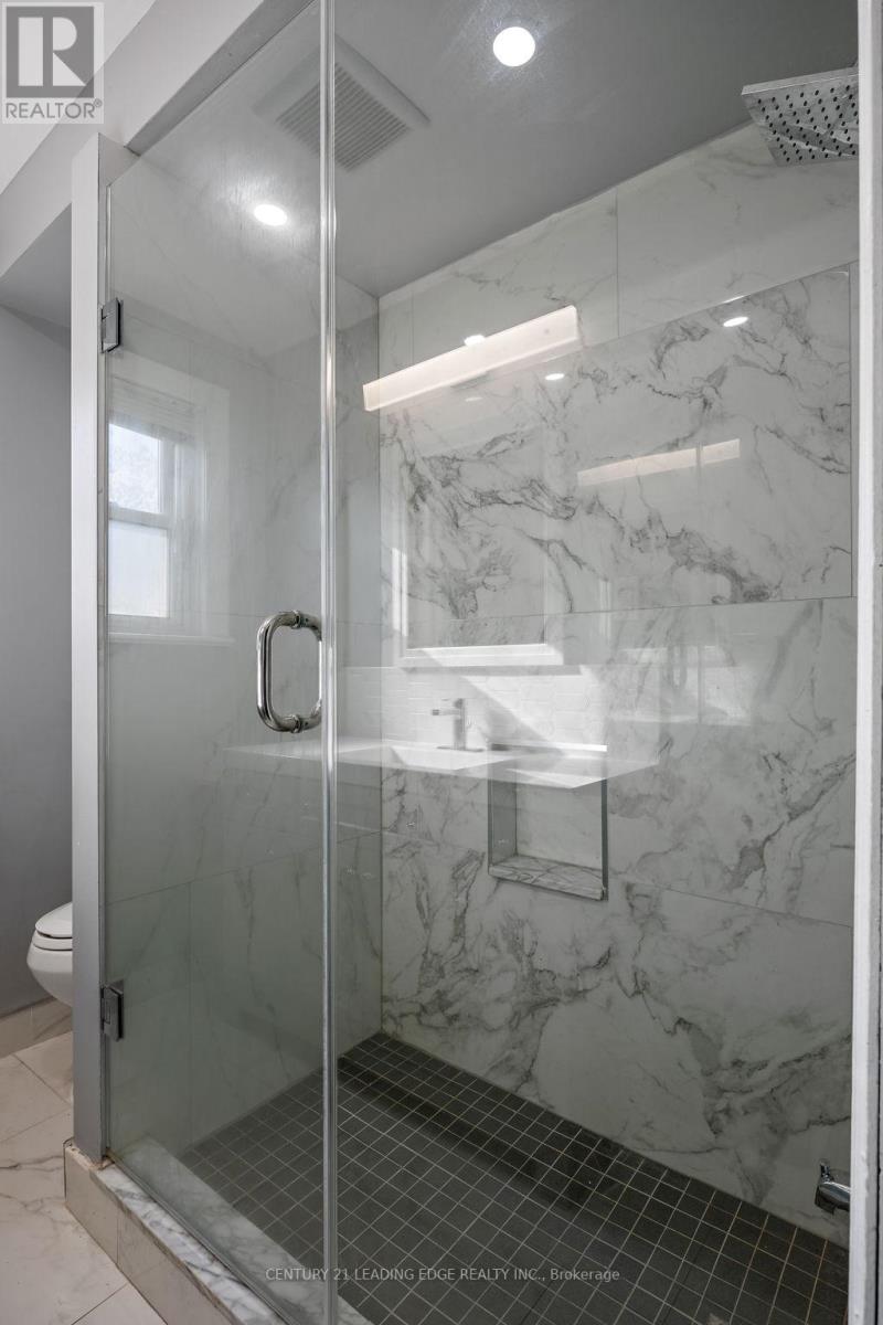 159 CADILLAC AVE S