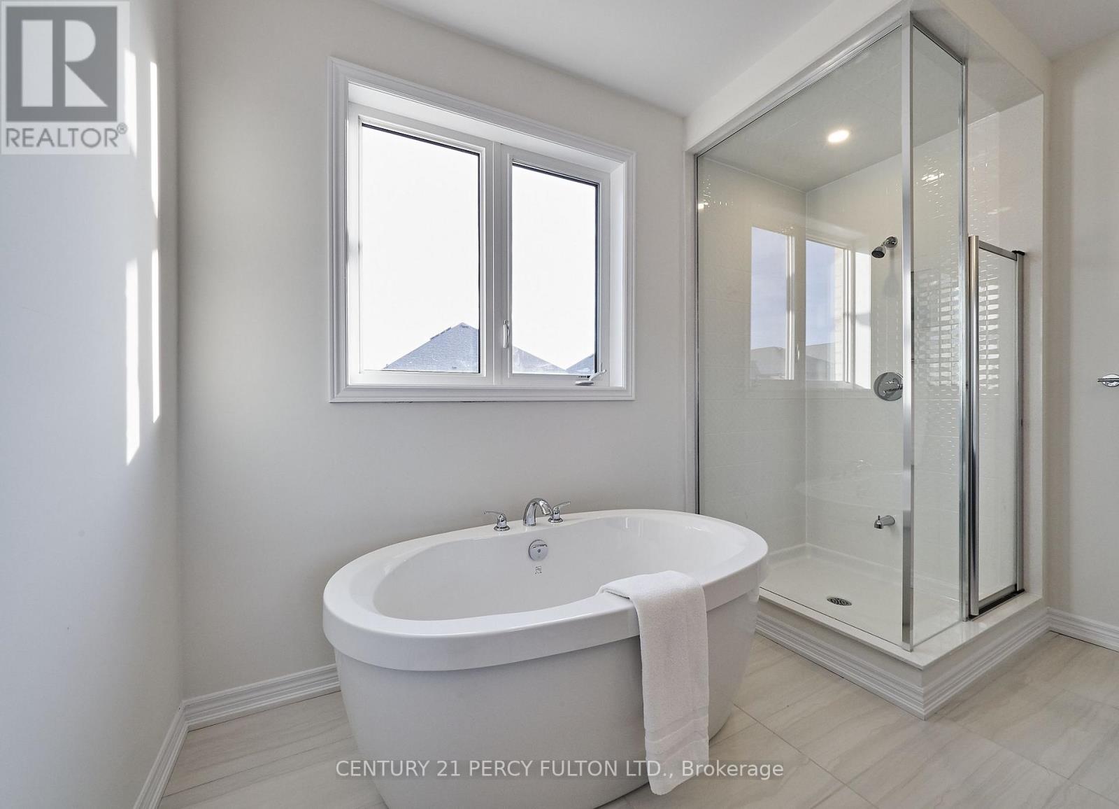957 LOCKIE DR