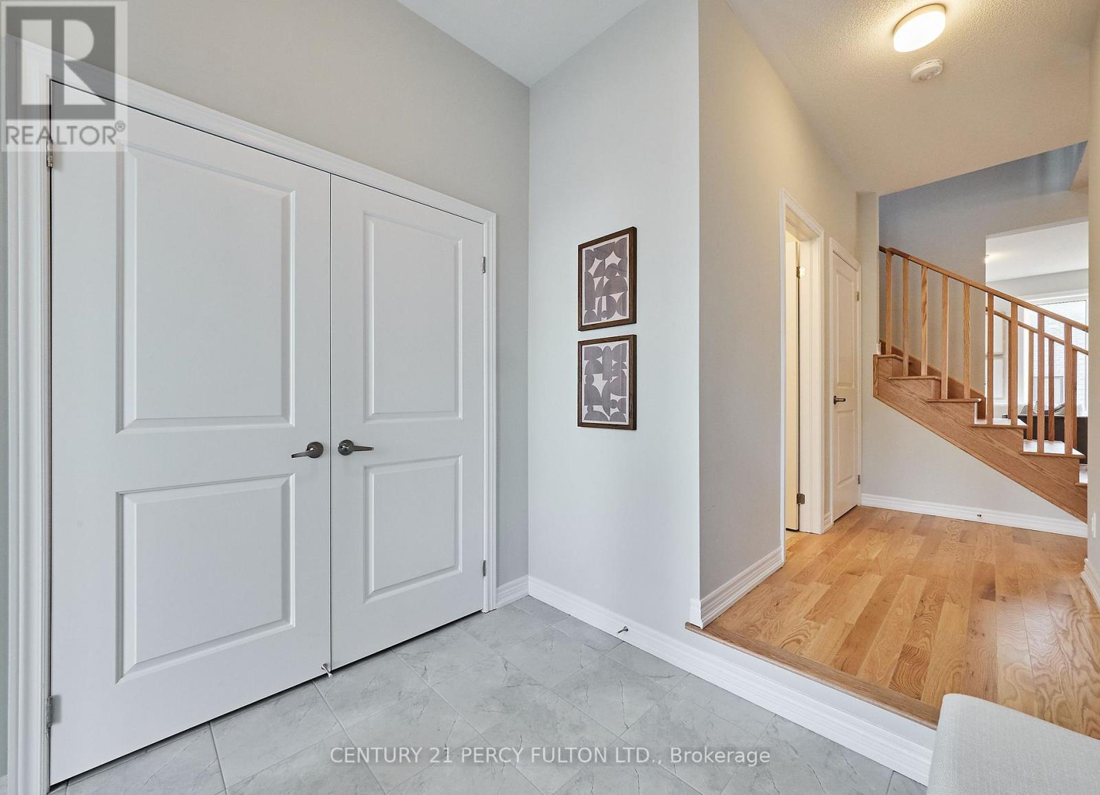 957 LOCKIE DR