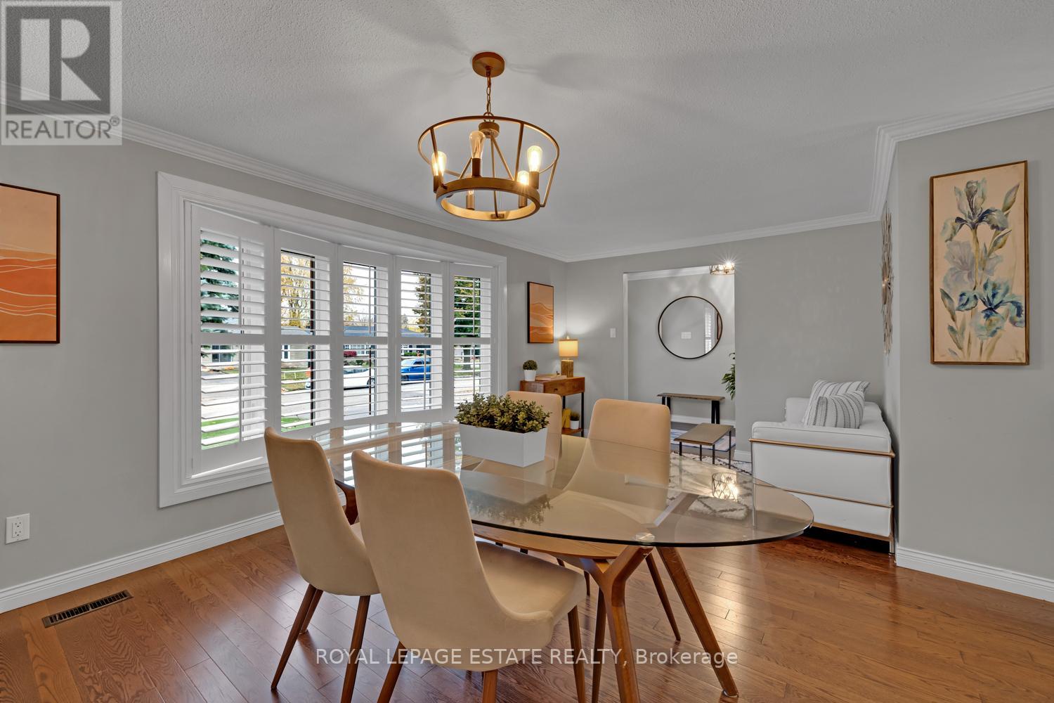 26 LEWIN CRES