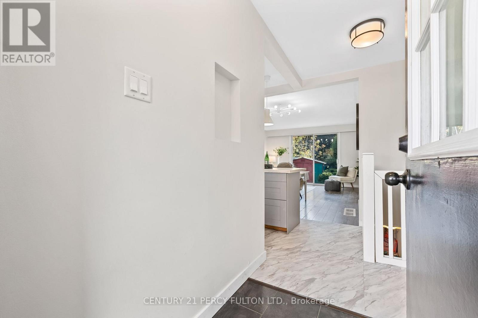 315 PALMERSTON AVE