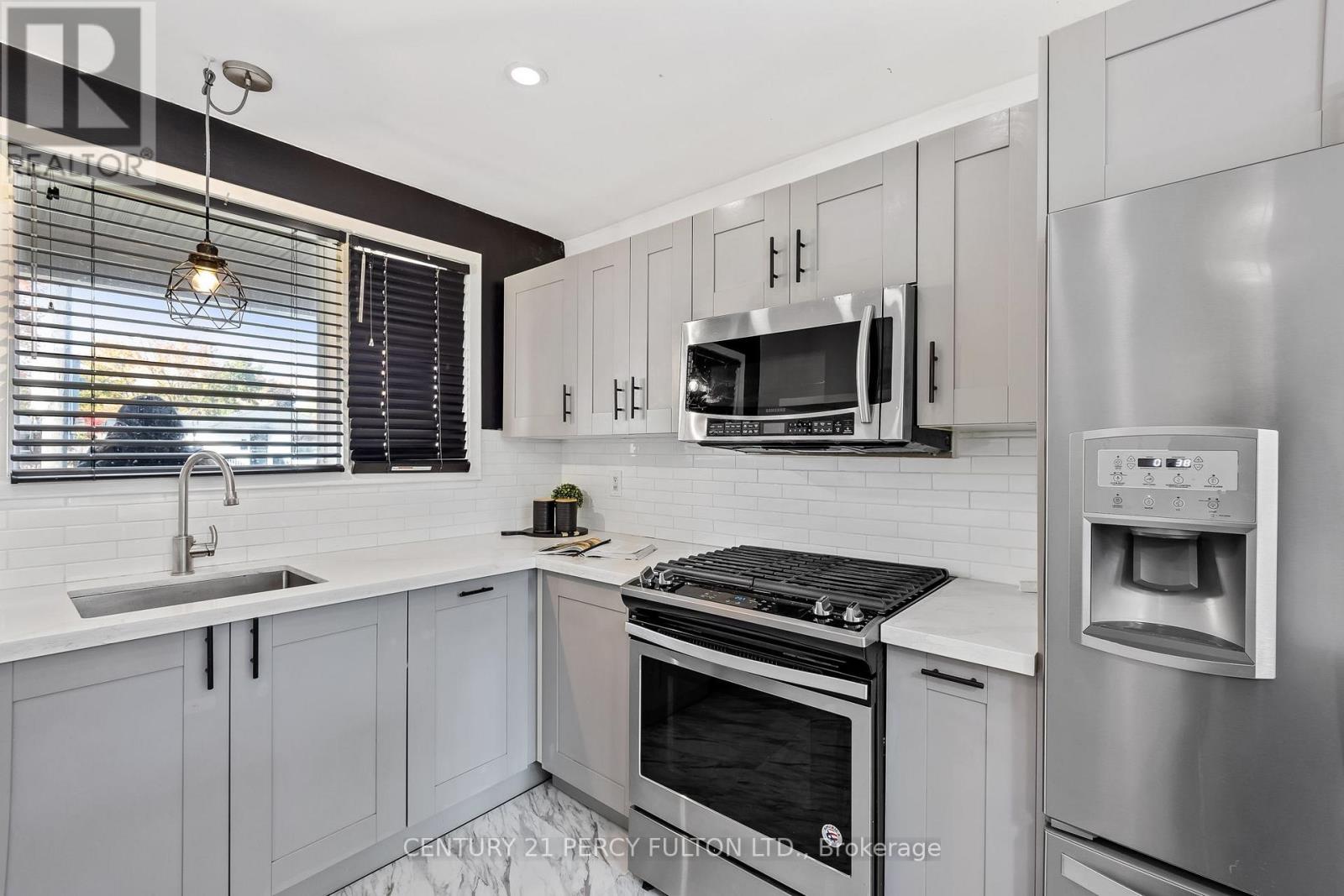 315 PALMERSTON AVE