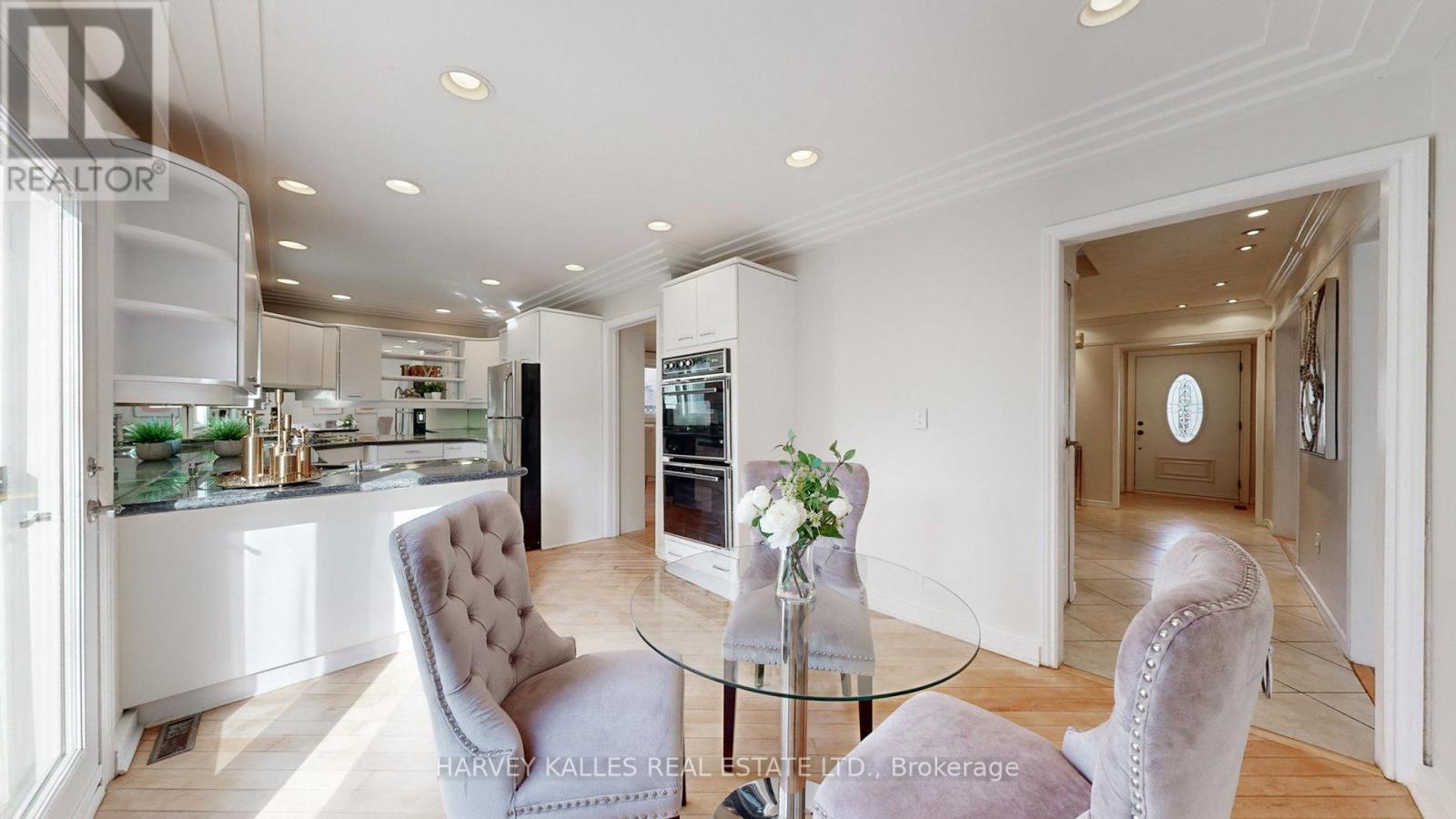76 ROLLO DR
