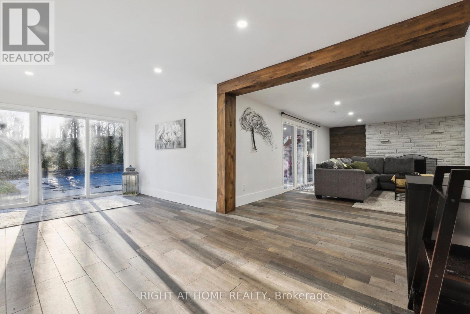 500 OLD BRAMPTON CRT