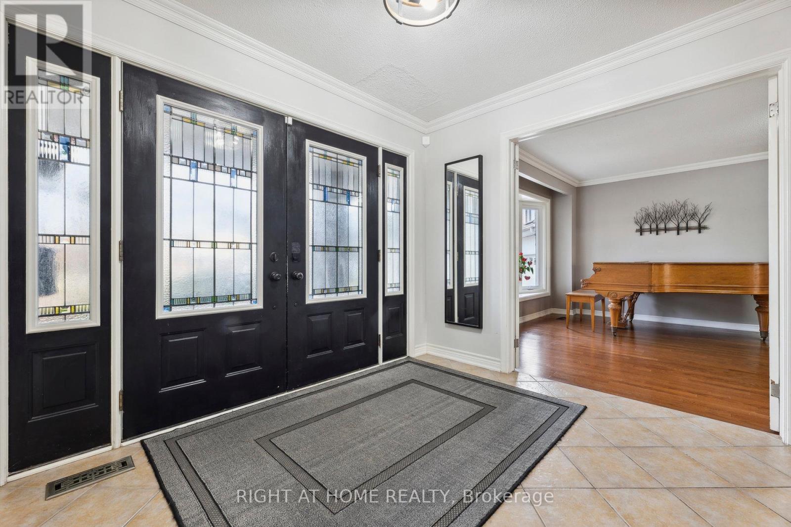 500 OLD BRAMPTON CRT