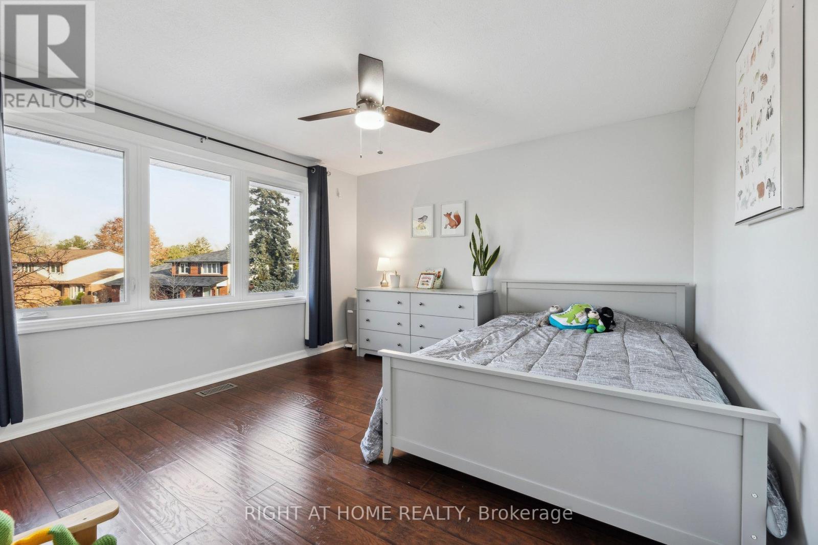 500 OLD BRAMPTON CRT