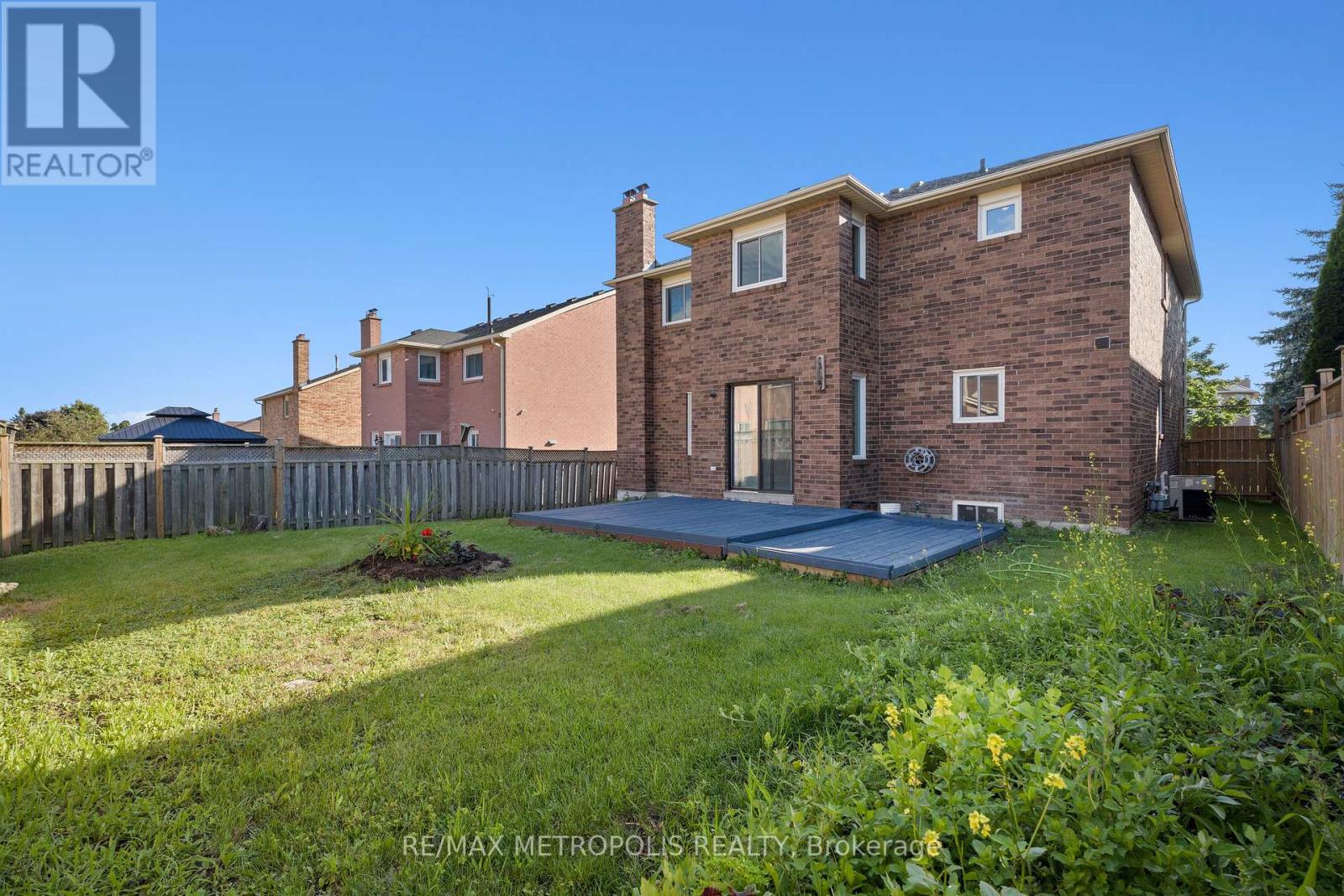 33 WILCE DR