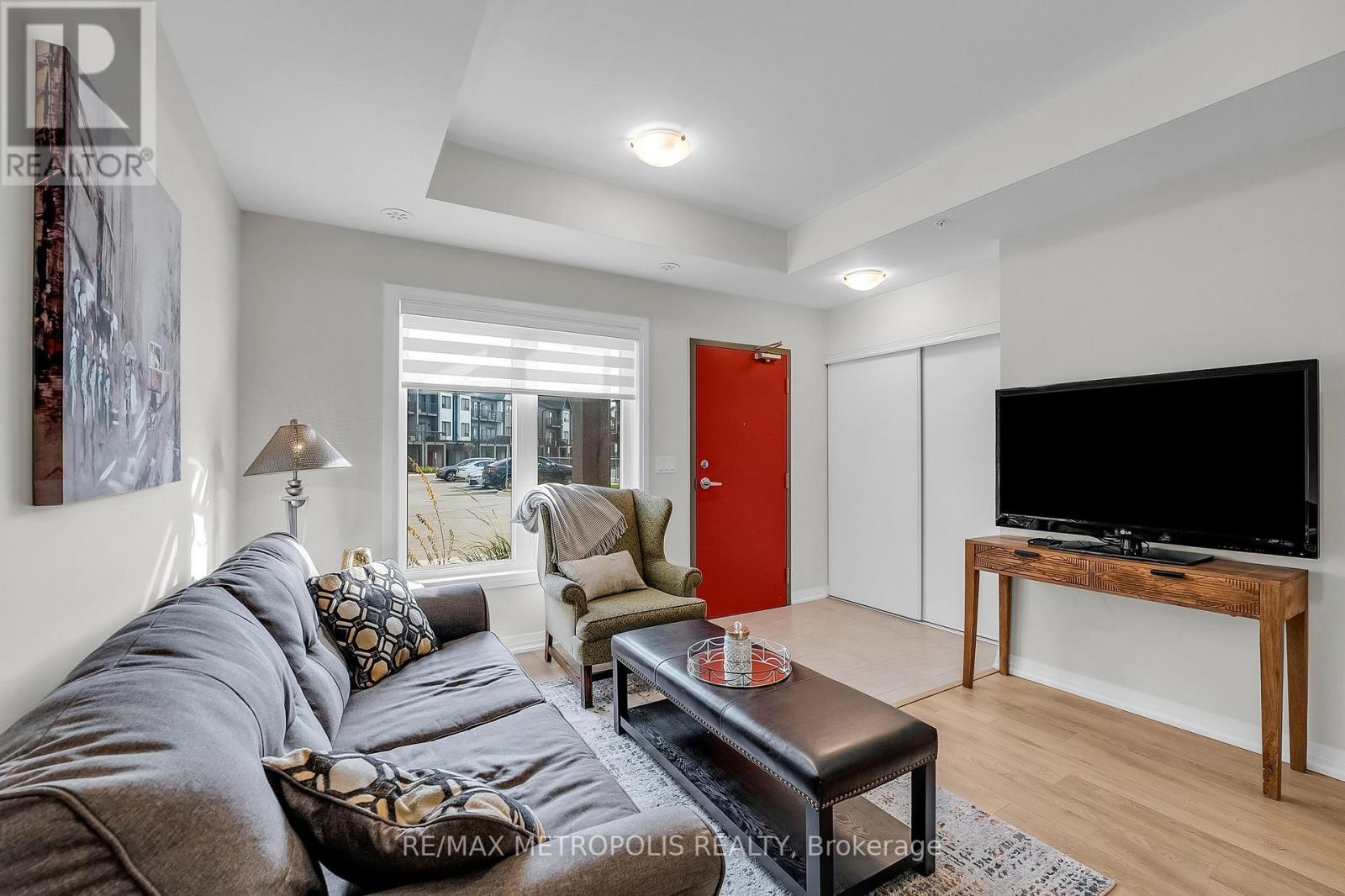 #909 -2635 WILLIAM JACKSON DR, #909