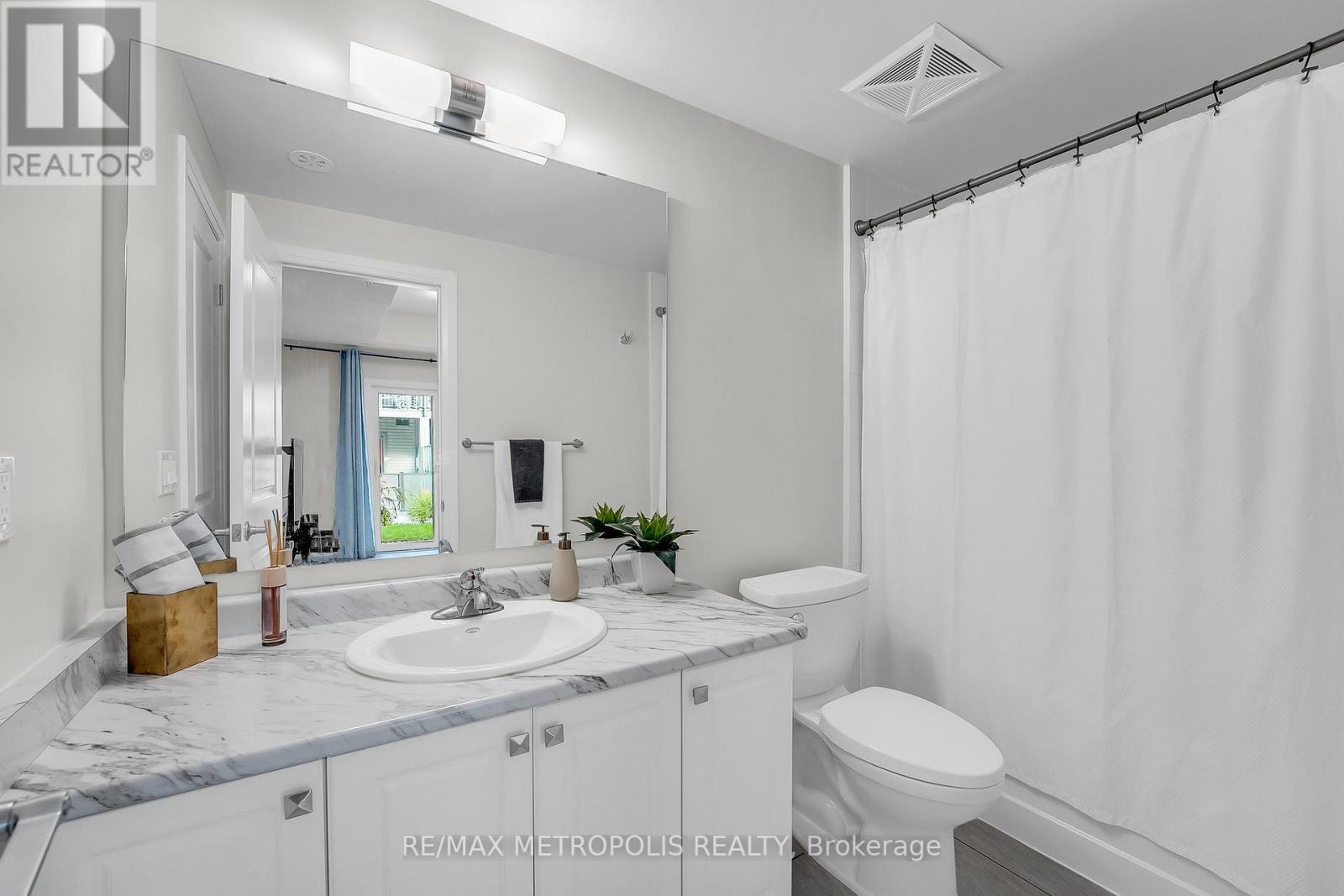 #909 -2635 WILLIAM JACKSON DR, #909