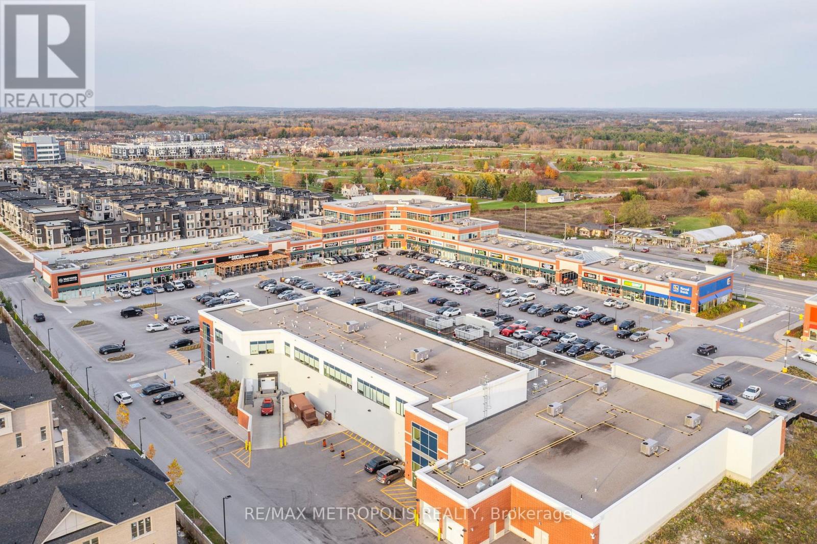 #909 -2635 WILLIAM JACKSON DR, #909