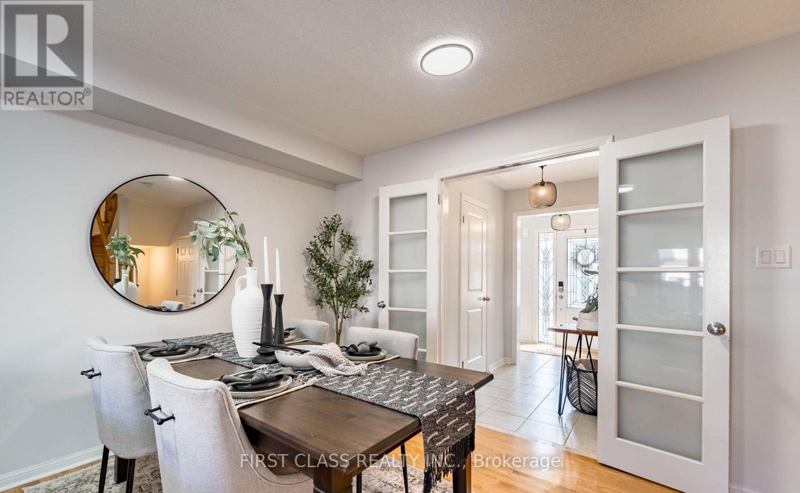 48 ADANAC DR S