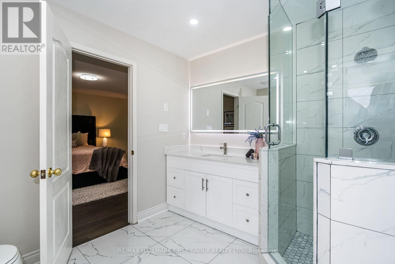 35 MCNICOL CRES