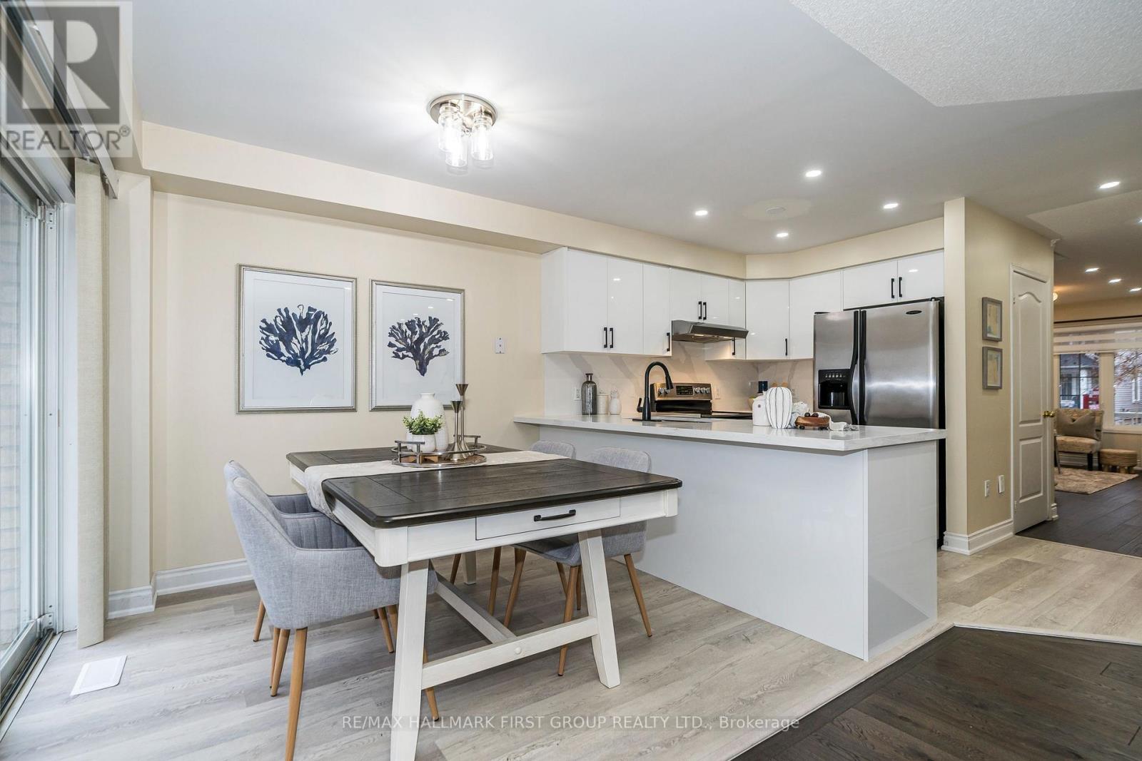 35 MCNICOL CRES