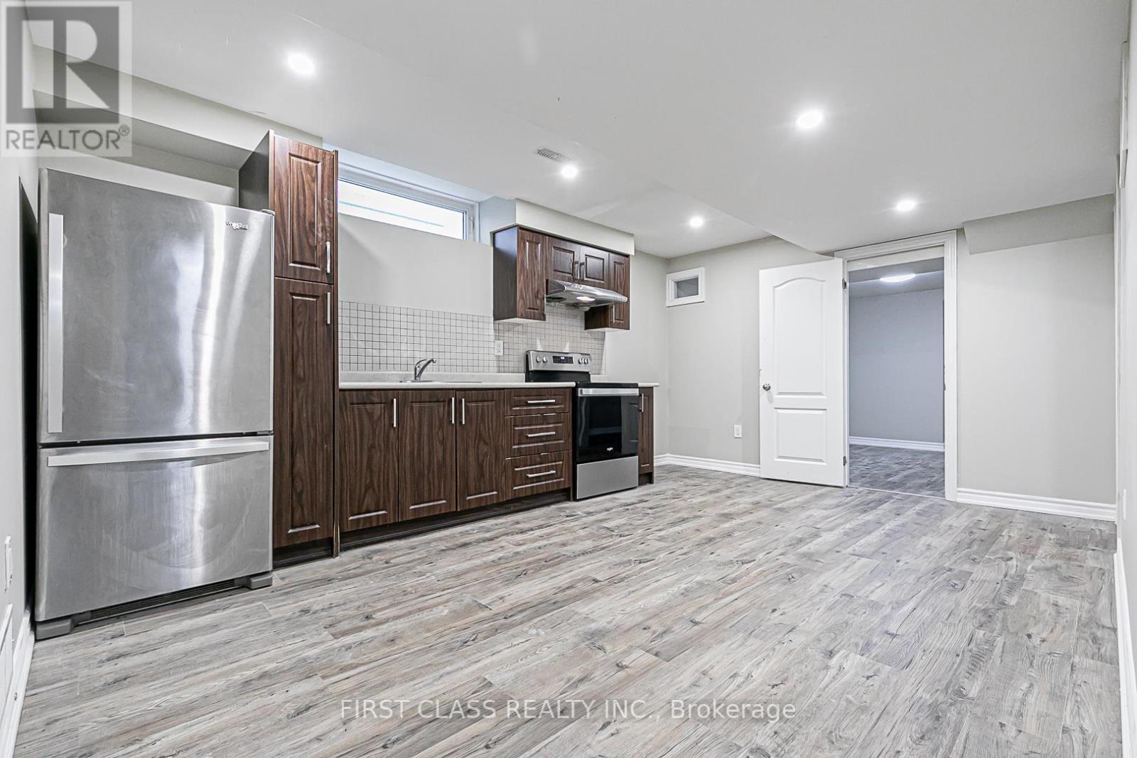 #BSMT -1485 DUNEDIN CRES, #Bsmt