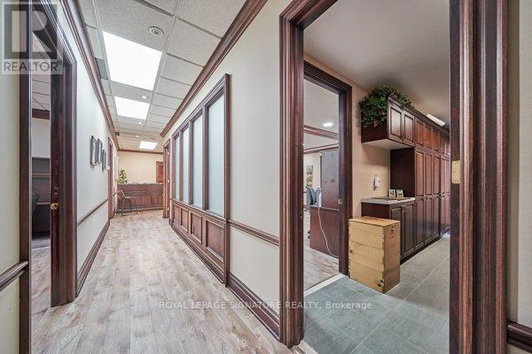 #30 -785 WESTNEY RD S, #30