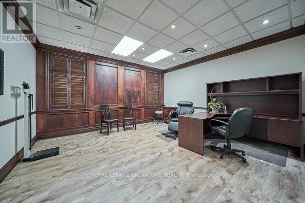 #30 -785 WESTNEY RD S, #30