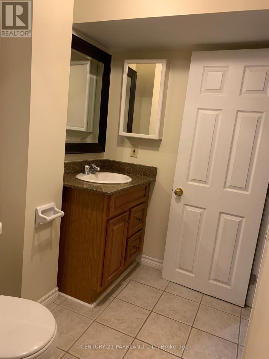 #BSMT -71 DANIELS CRES, #Bsmt