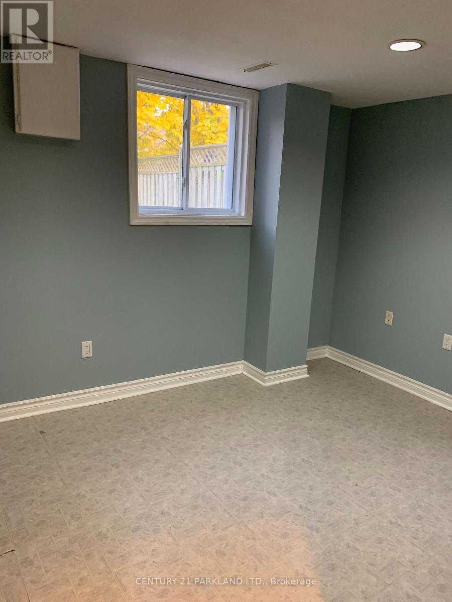 #BSMT -71 DANIELS CRES, #Bsmt