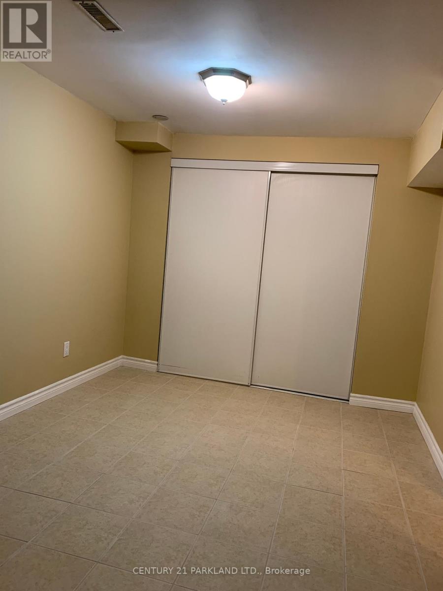 #BSMT -71 DANIELS CRES, #Bsmt