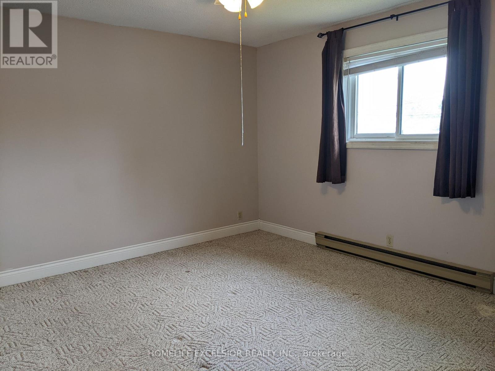1478 SIMCOE ST N