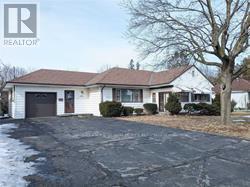 1482 SIMCOE ST N