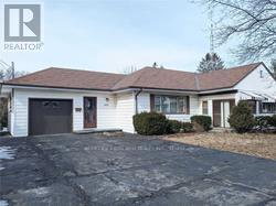 1482 SIMCOE ST N