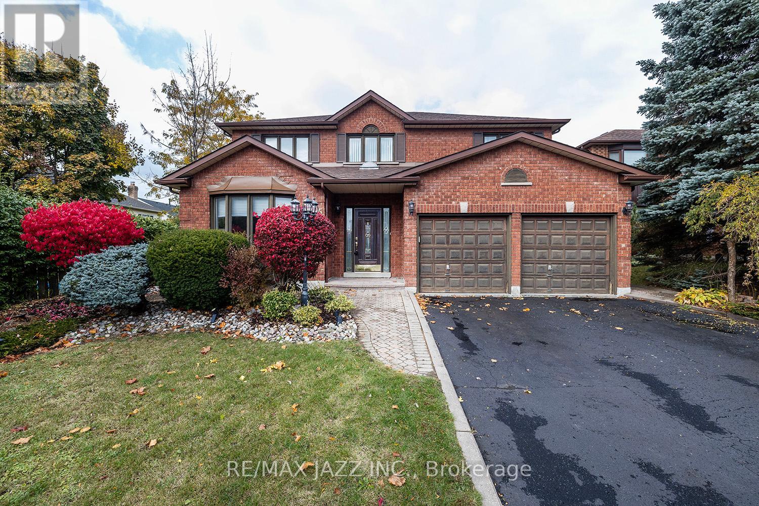 85 STRATTON CRES