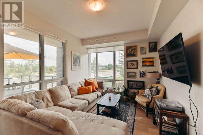 #TH21 -1245 BAYLY ST, #Th21