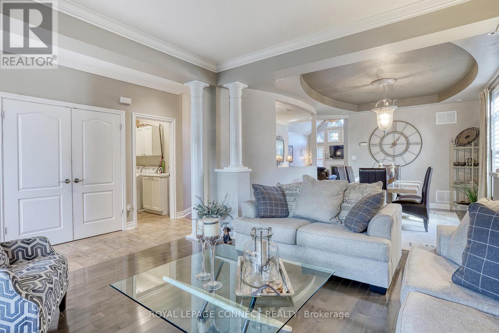 467 ROUGEMOUNT DR