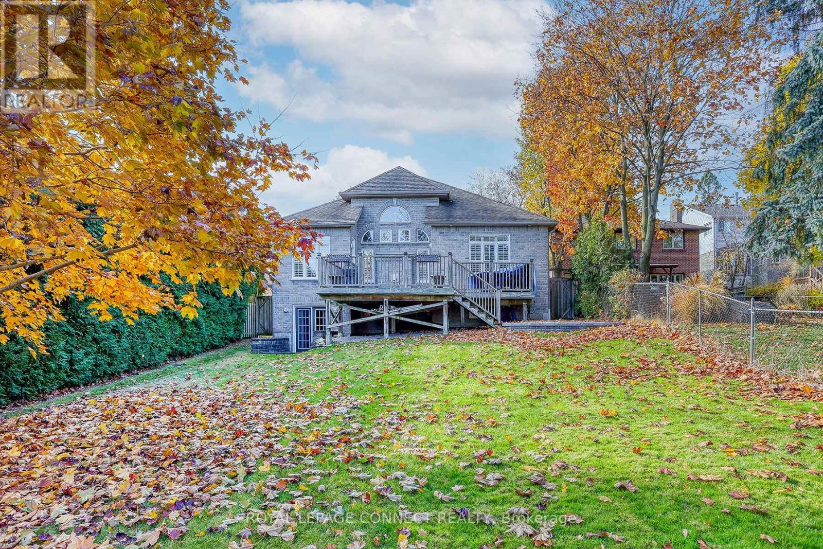 467 ROUGEMOUNT DR