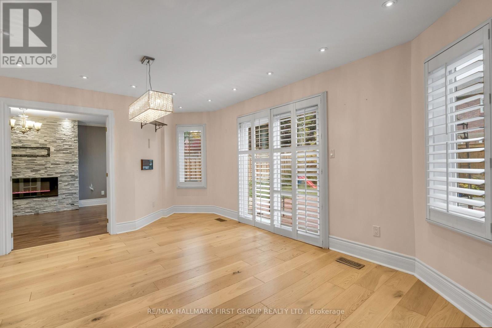 1755 BROADOAK CRES