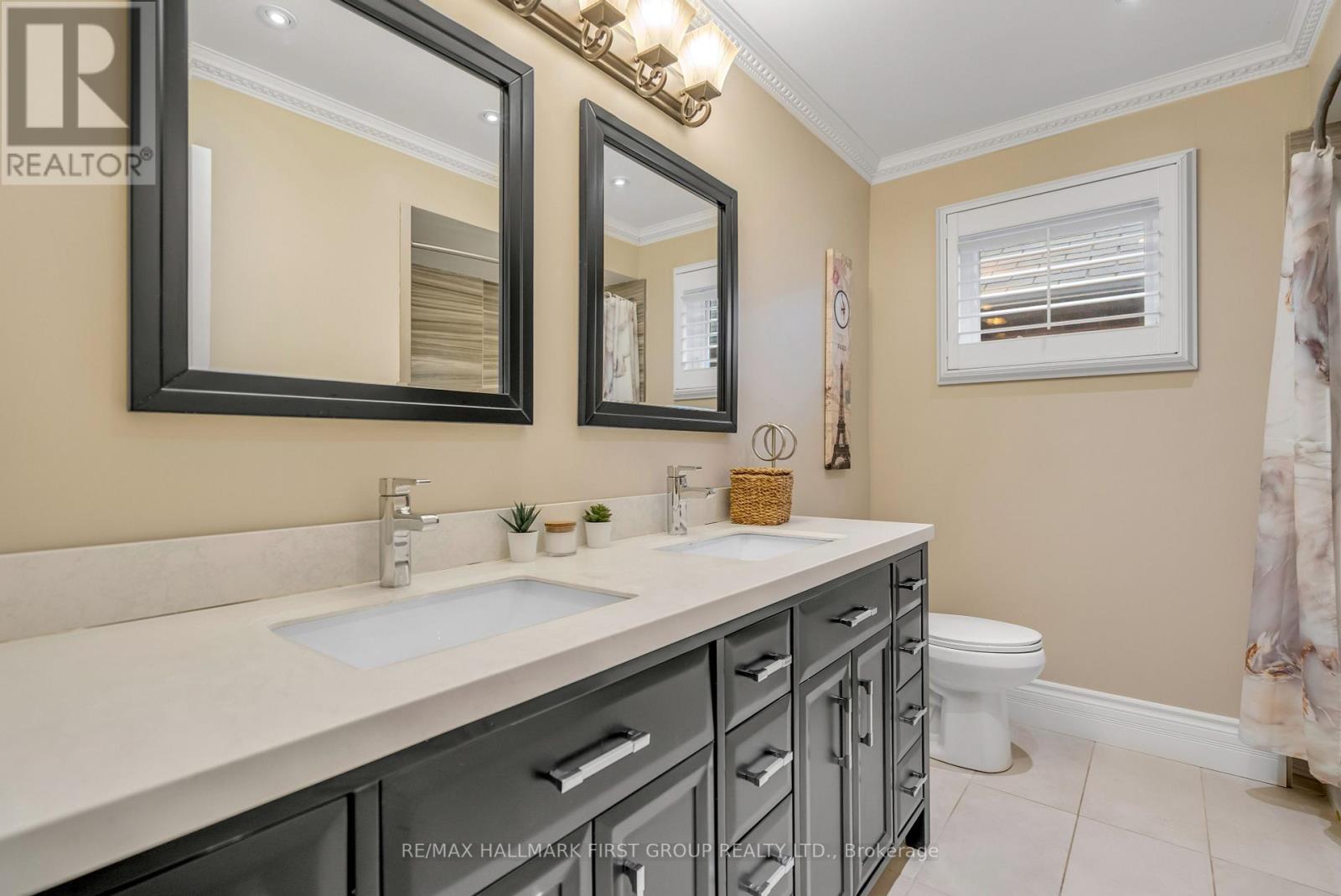 1755 BROADOAK CRES