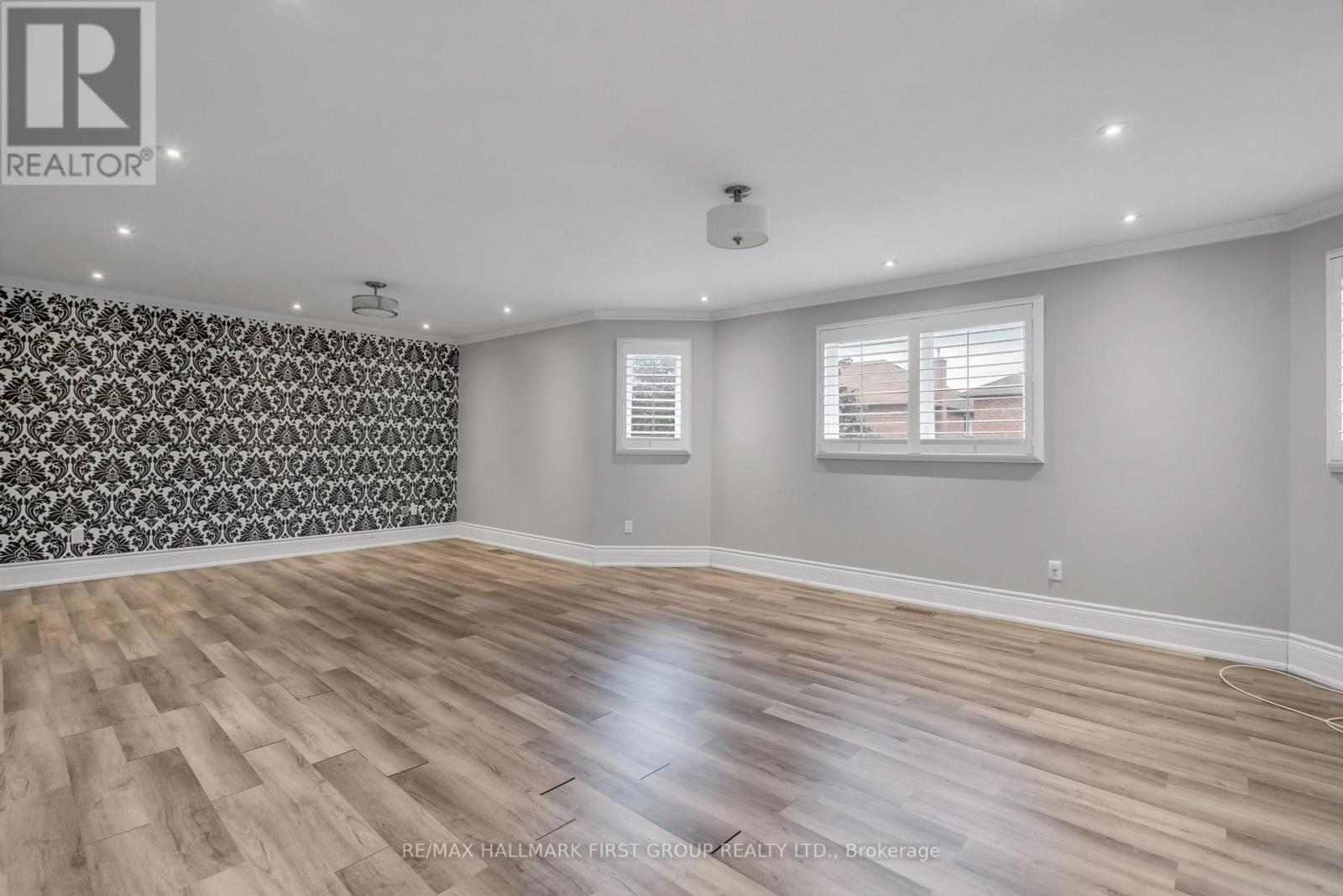 1755 BROADOAK CRES