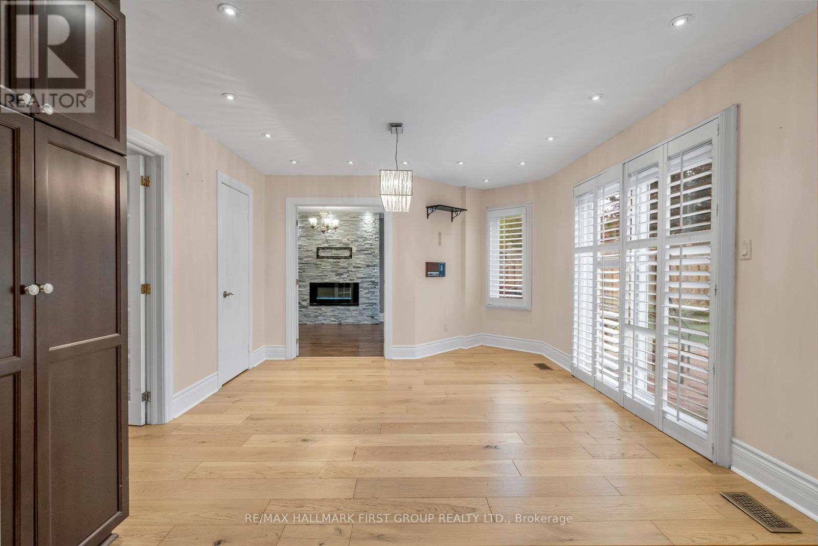 1755 BROADOAK CRES