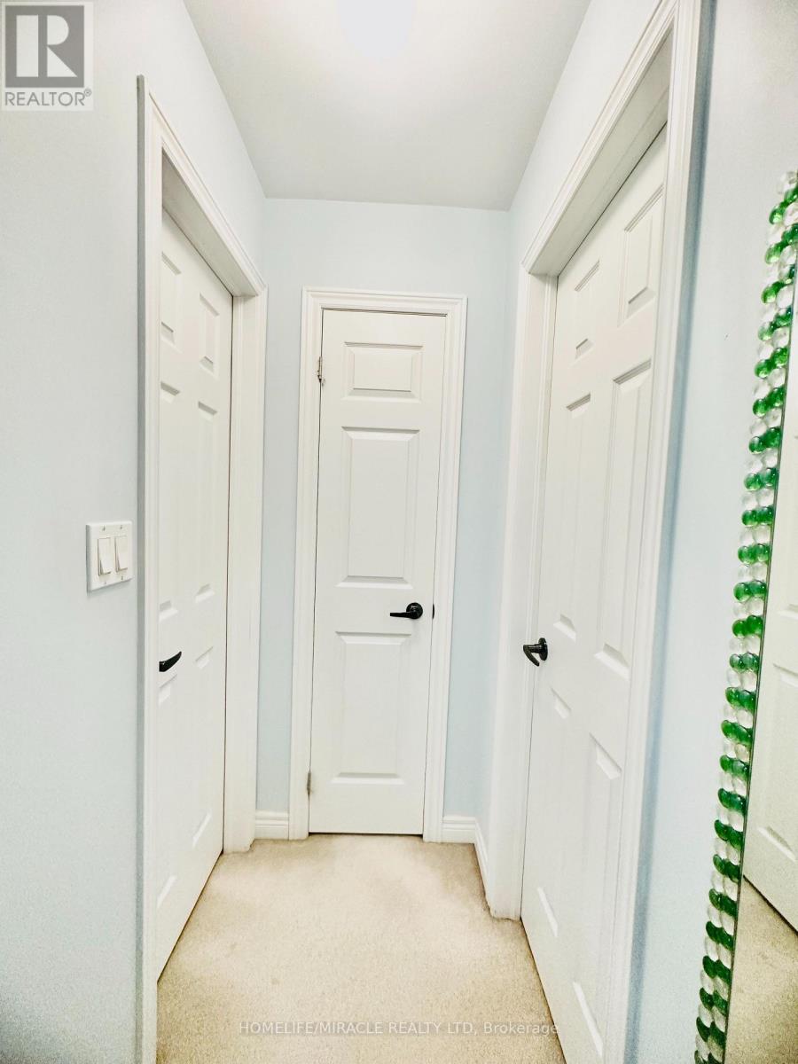 28 WIMBLEDON CRT