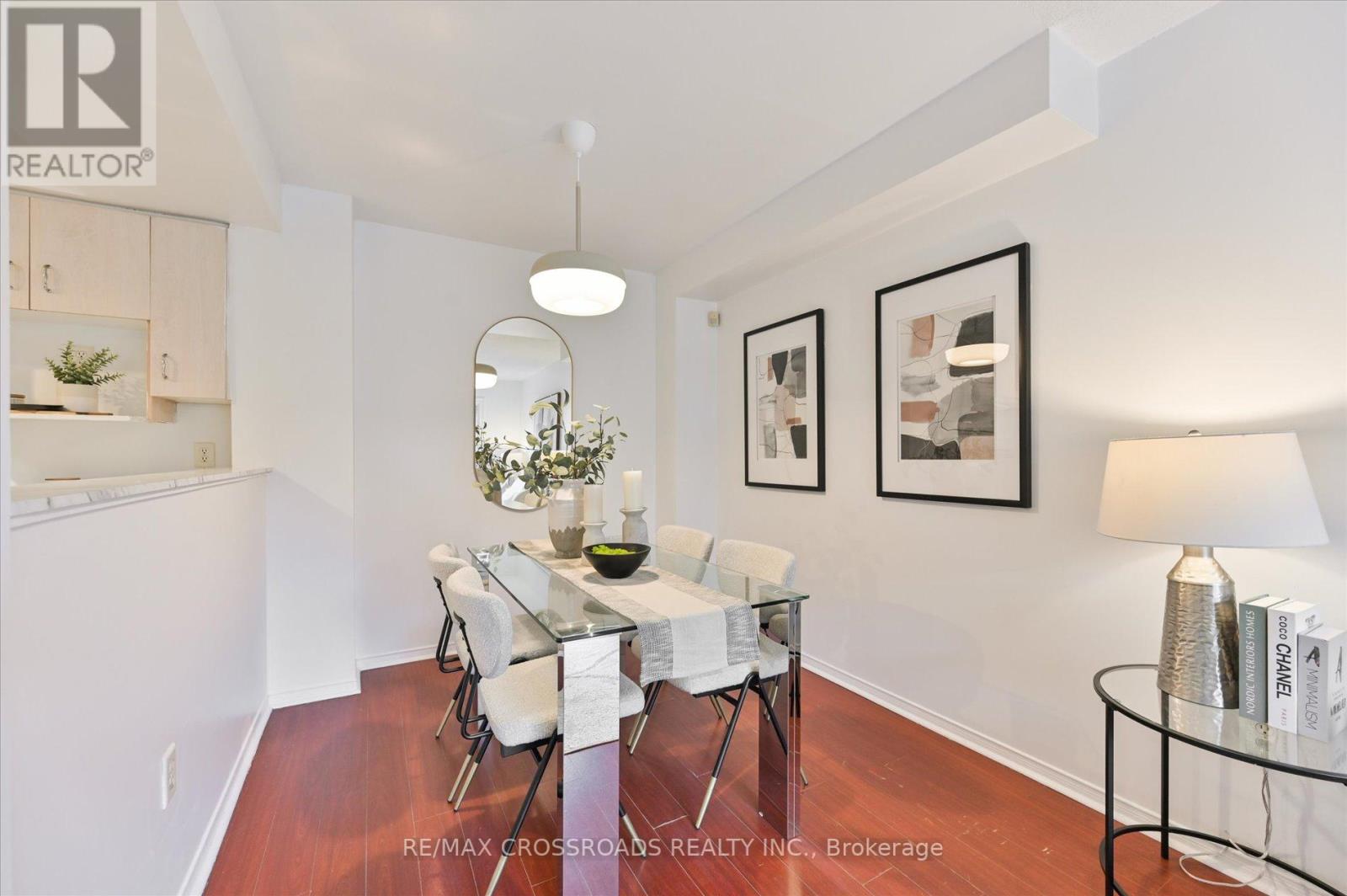 #44 -2 HEDGE END RD, #44