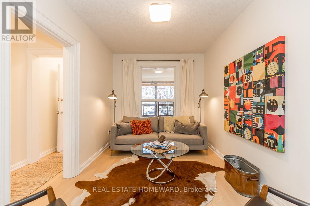 240 GREENWOOD AVE