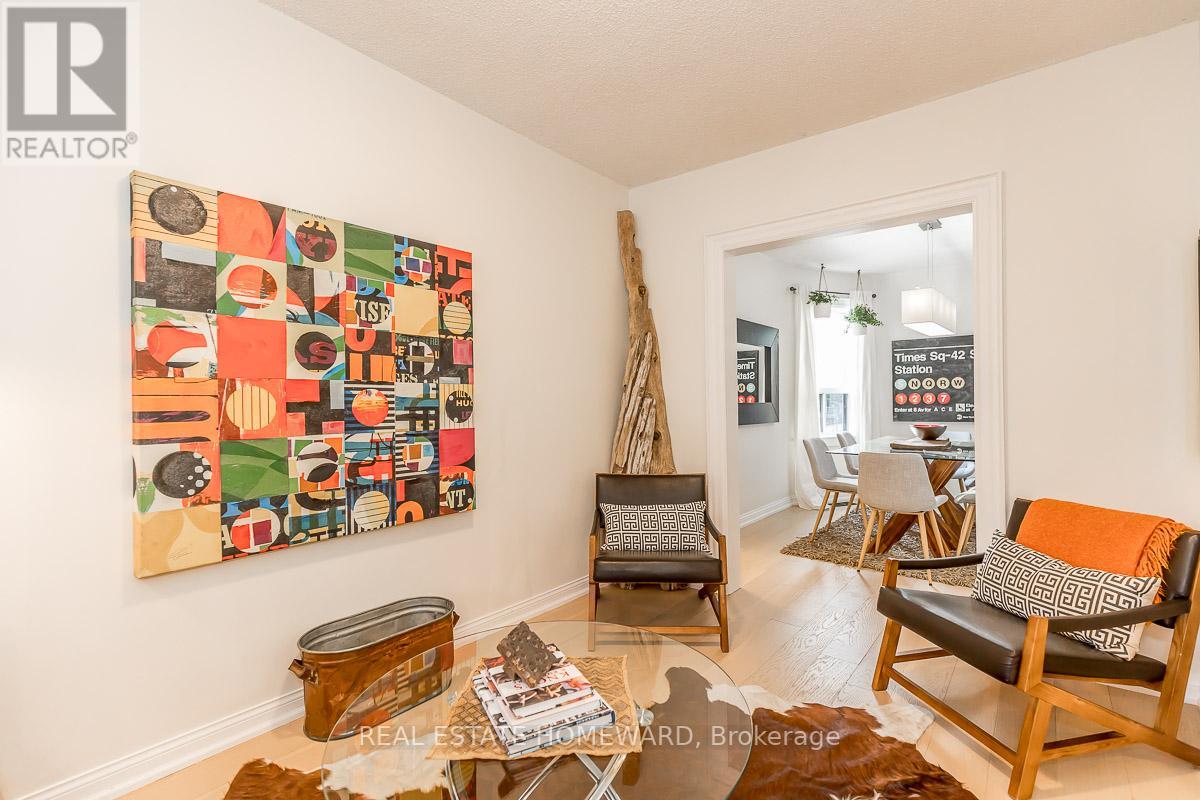 240 GREENWOOD AVE