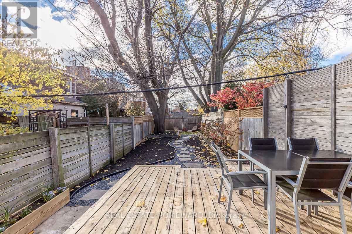 240 GREENWOOD AVE
