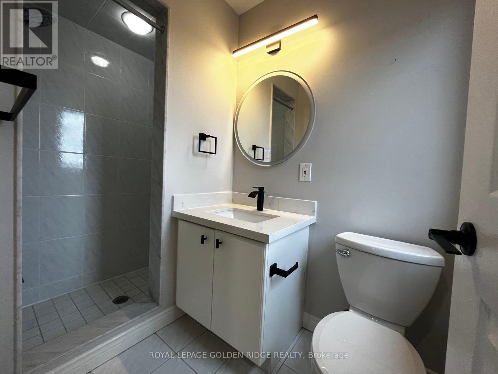 #UPPER -549 MCLEOD CRES, #Upper