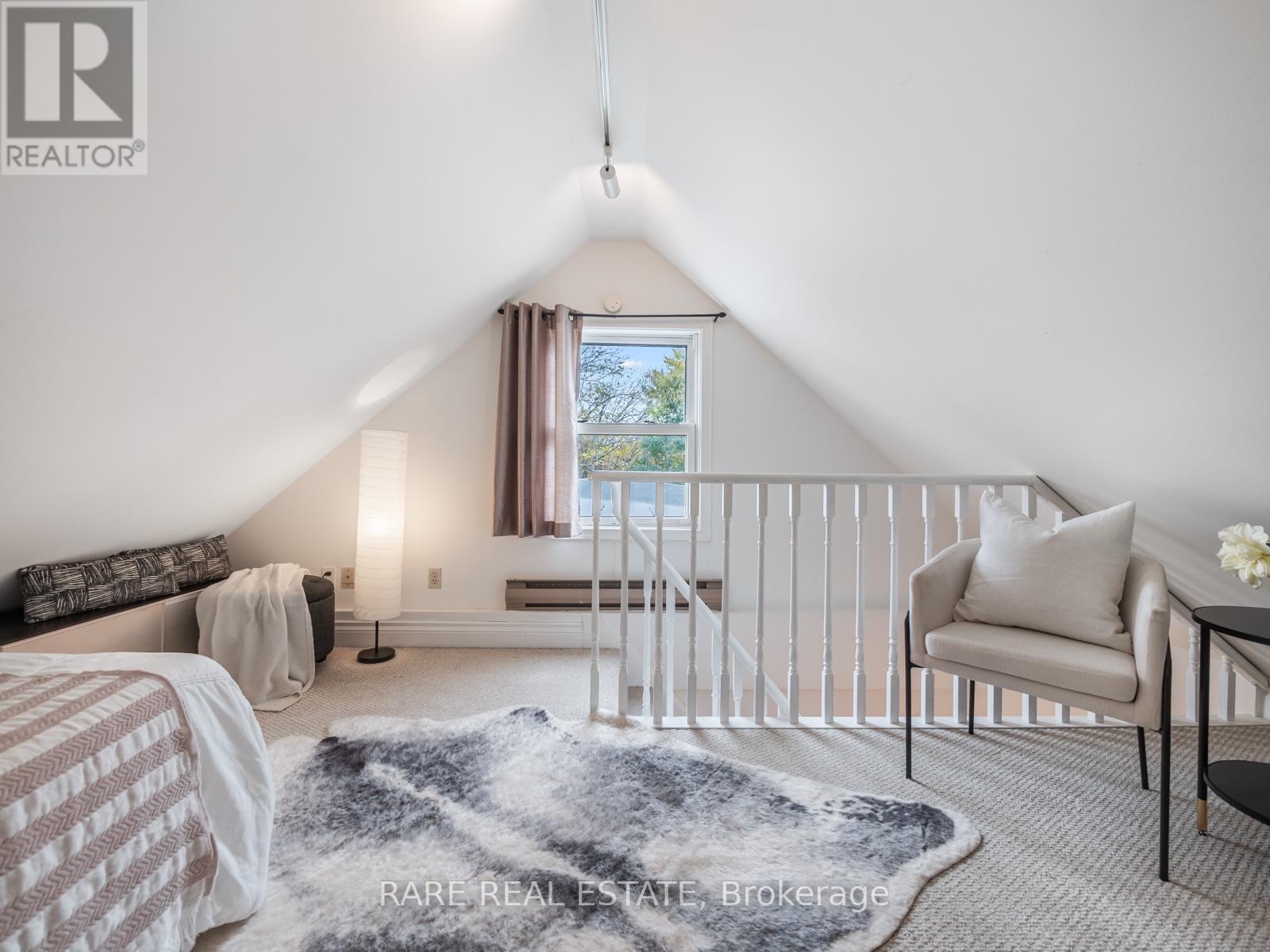 43 HASTINGS AVE