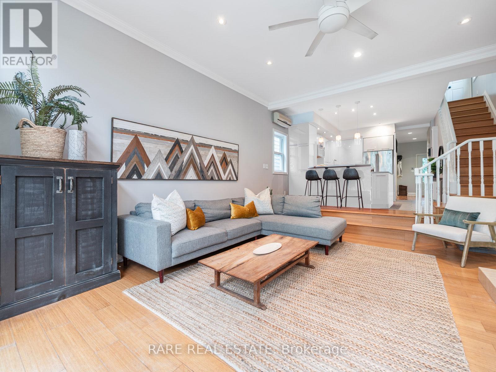 43 HASTINGS AVE