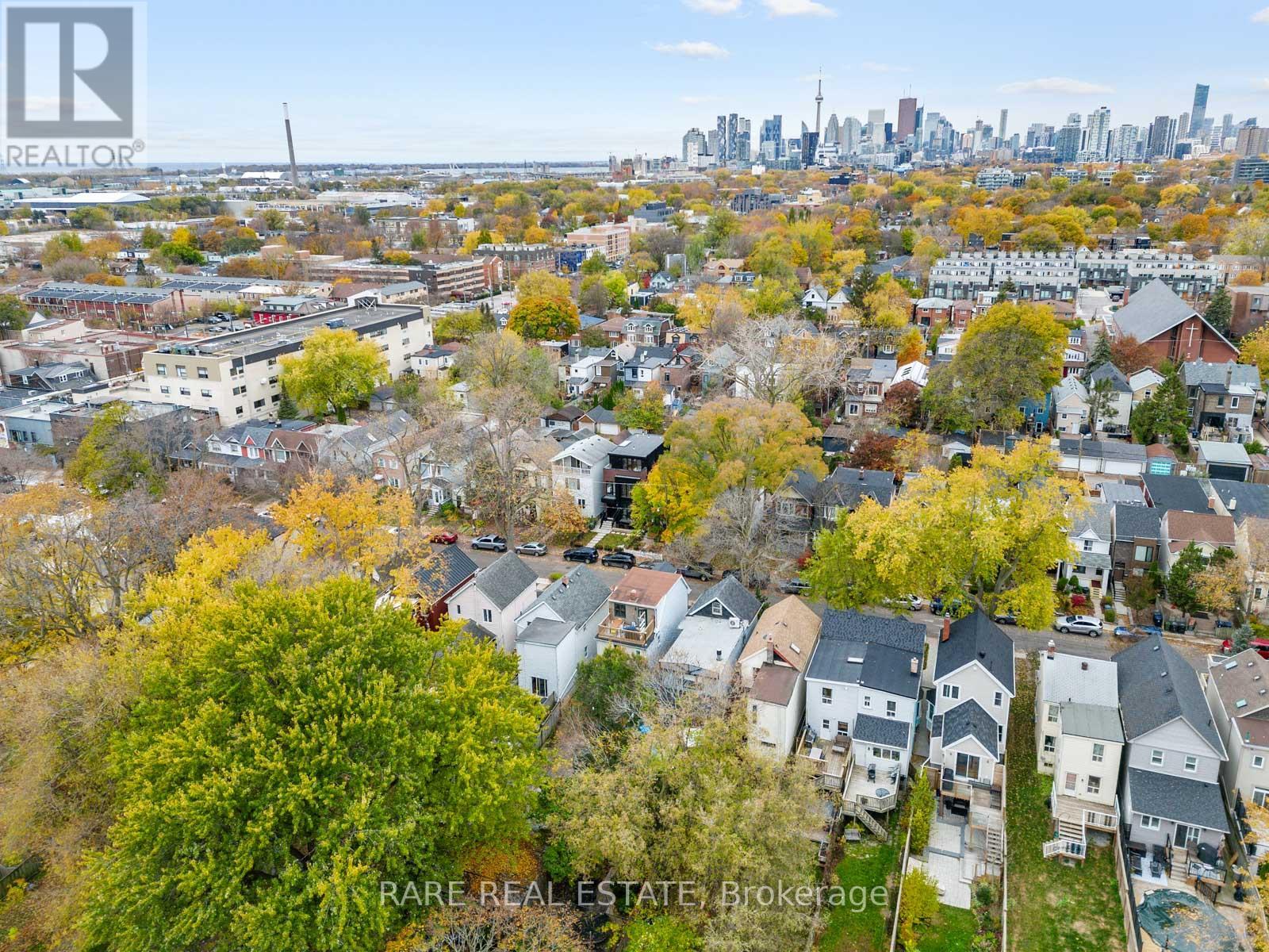 43 HASTINGS AVE