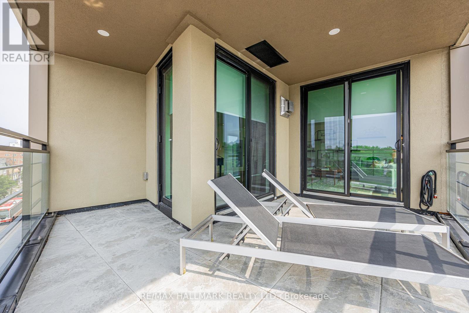 #401 -365 BEECH AVE, #401