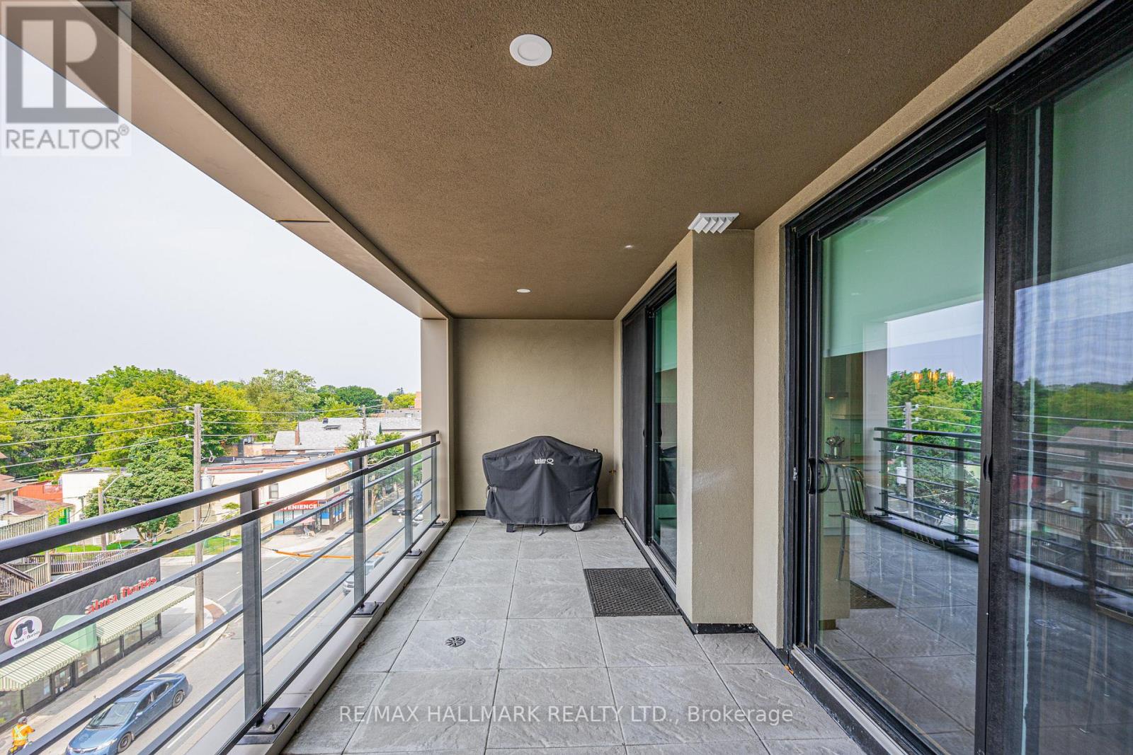 #401 -365 BEECH AVE, #401