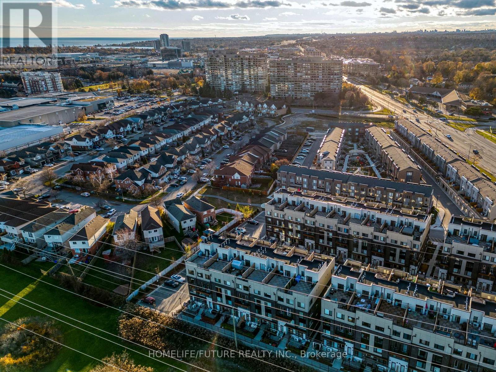 #404 -1555 KINGSTON RD, #404